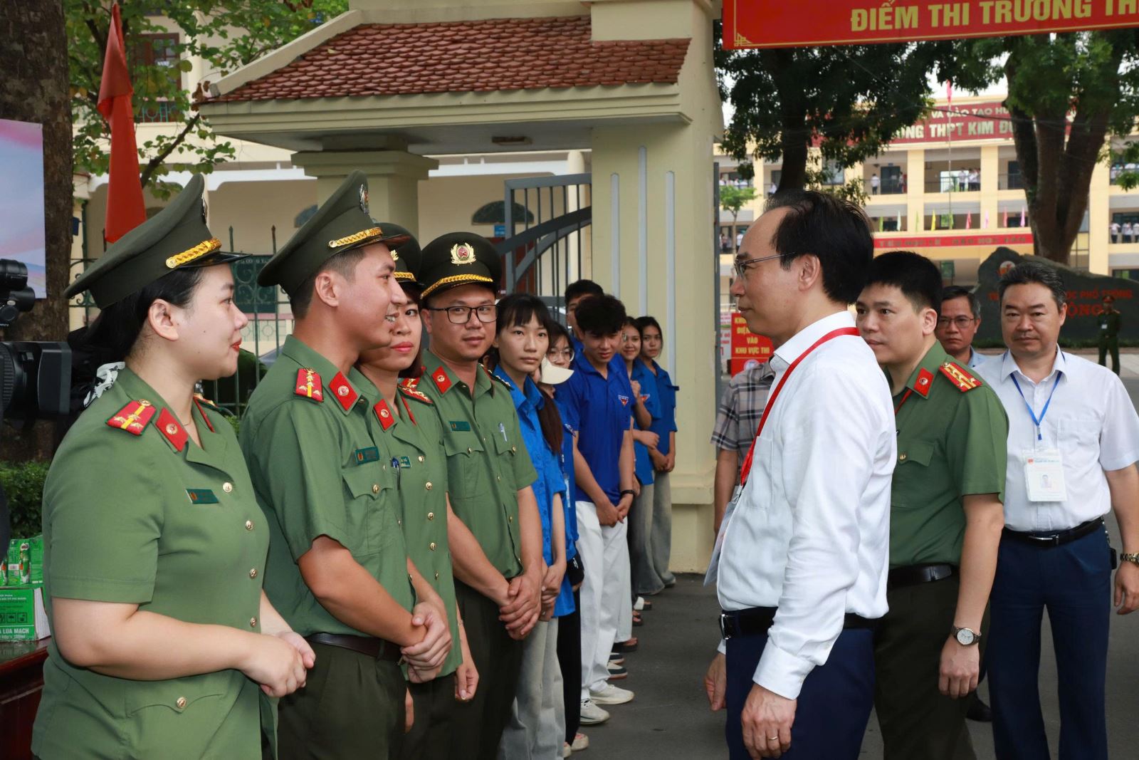 Đoàn Thanh niên Phòng An ninh điều tra tiếp sức mùa thi 