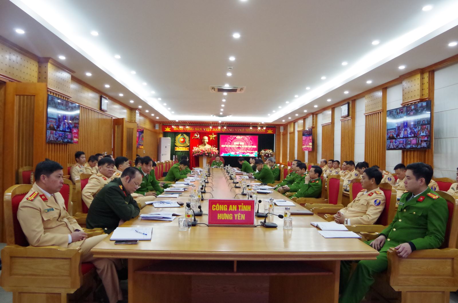 Bộ Công an giao ban công tác bảo đảm trật tự, an toàn giao thông