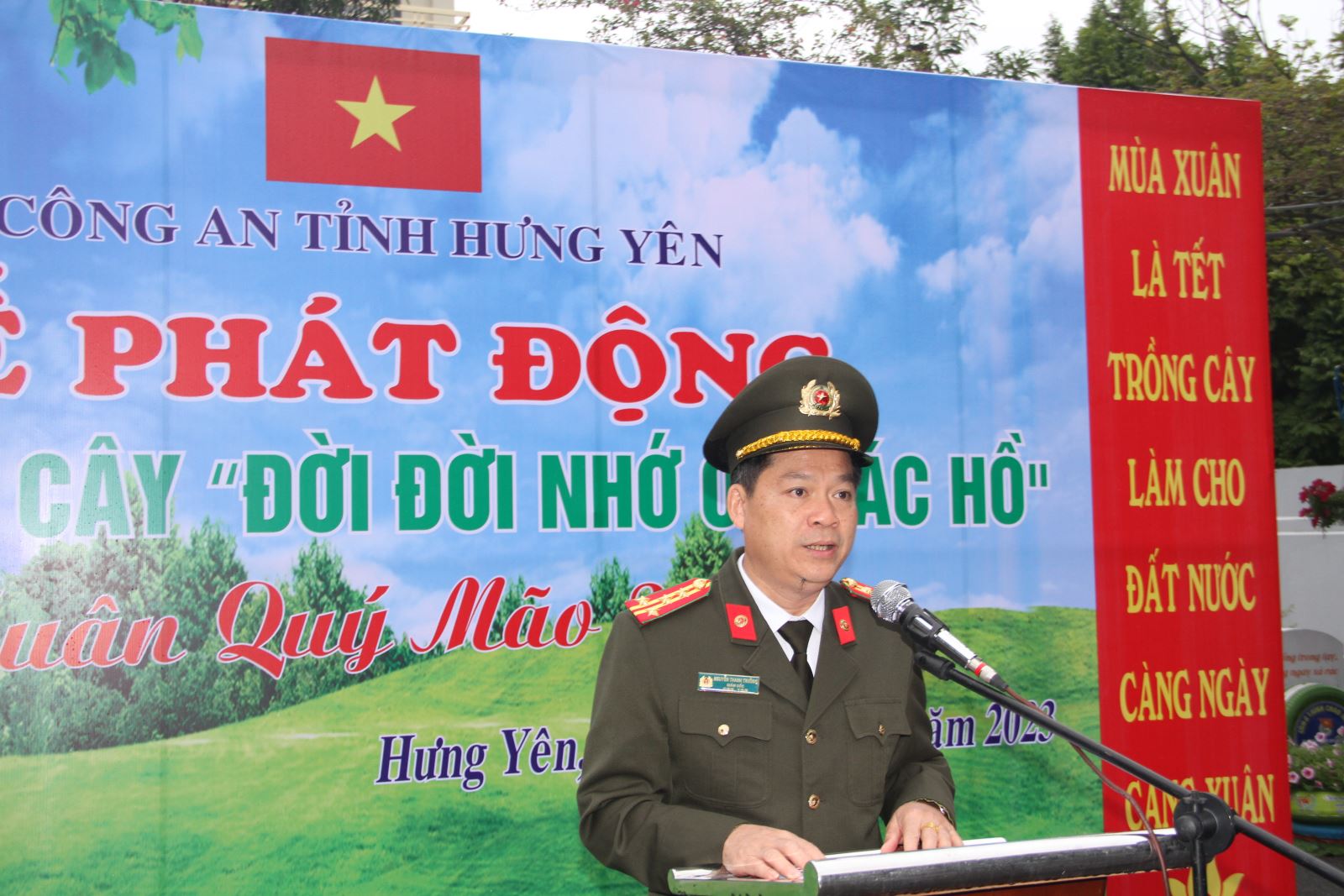 Công an tỉnh: Phát động Tết trồng cây “Đời đời nhớ ơn Bác Hồ” Xuân Quý Mão 2023