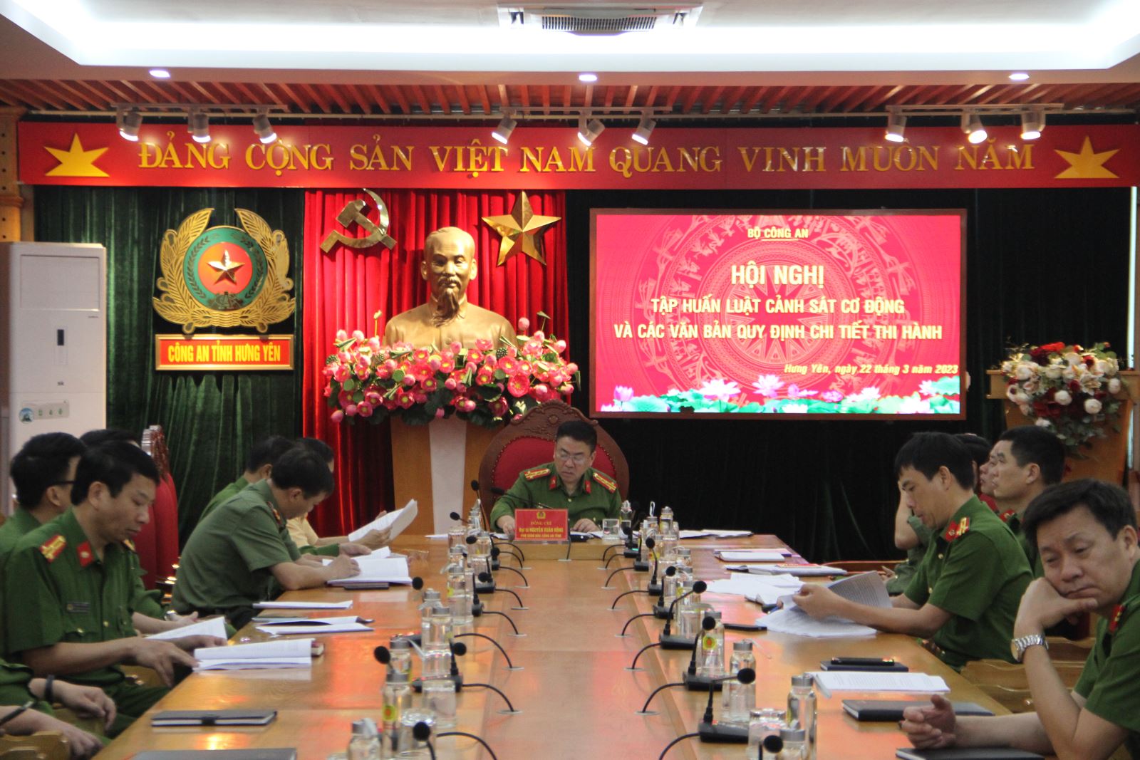 Tập huấn Luật Cảnh sát cơ động và các văn bản quy định chi tiết thi hành