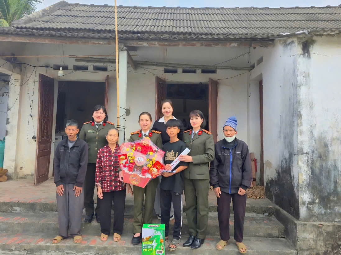 PHÒNG KỸ THUẬT NGHIỆP VỤ VÀ NGOẠI TUYẾN: NHỮNG CHIẾN SĨ THẦM LẶNG GƯƠNG MẪU TRONG PHONG TRÀO THI ĐUA “BA NHẤT”