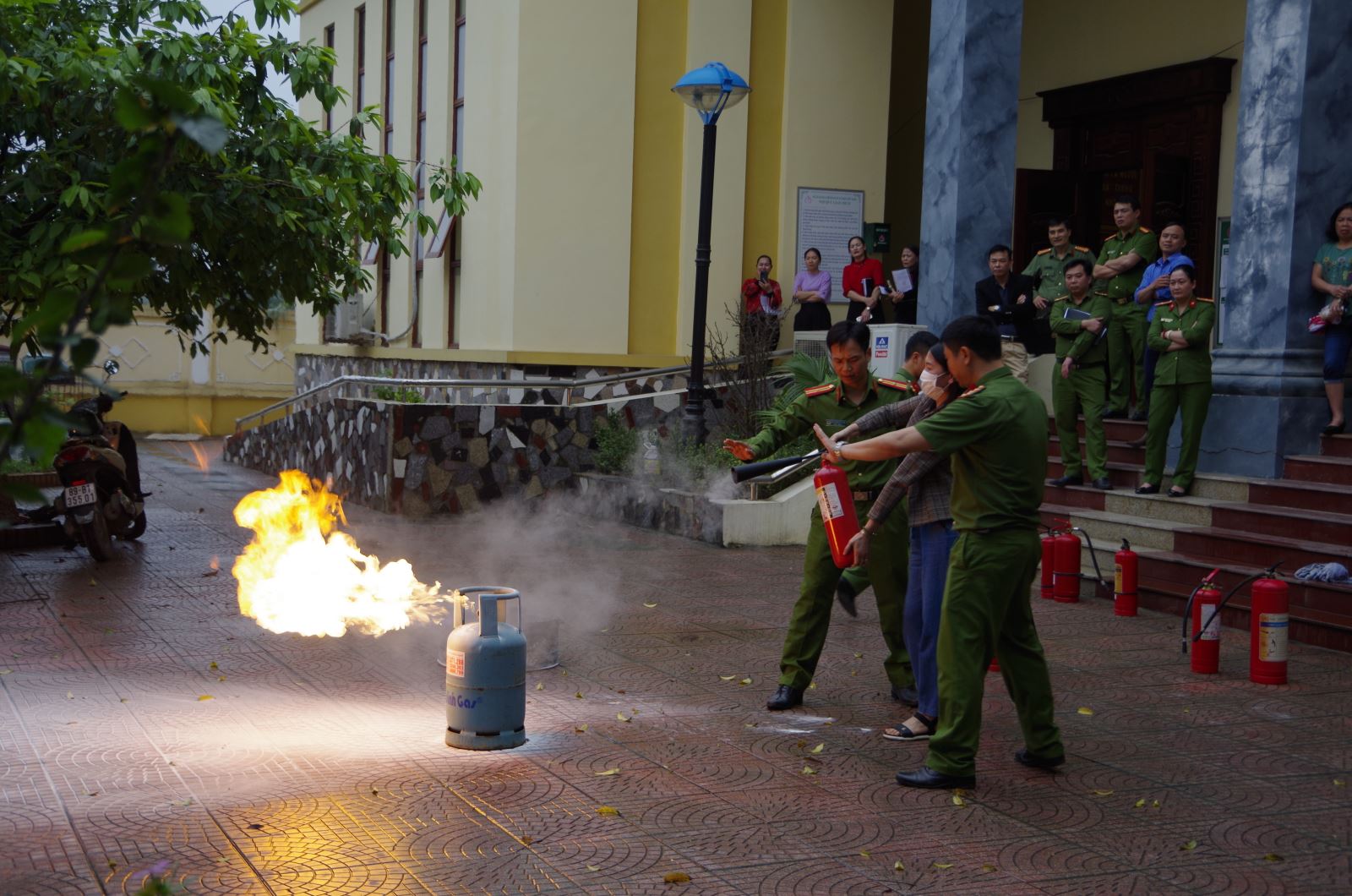 Xây dựng mô hình “Tổ liên gia an toàn phòng cháy và chữa cháy”