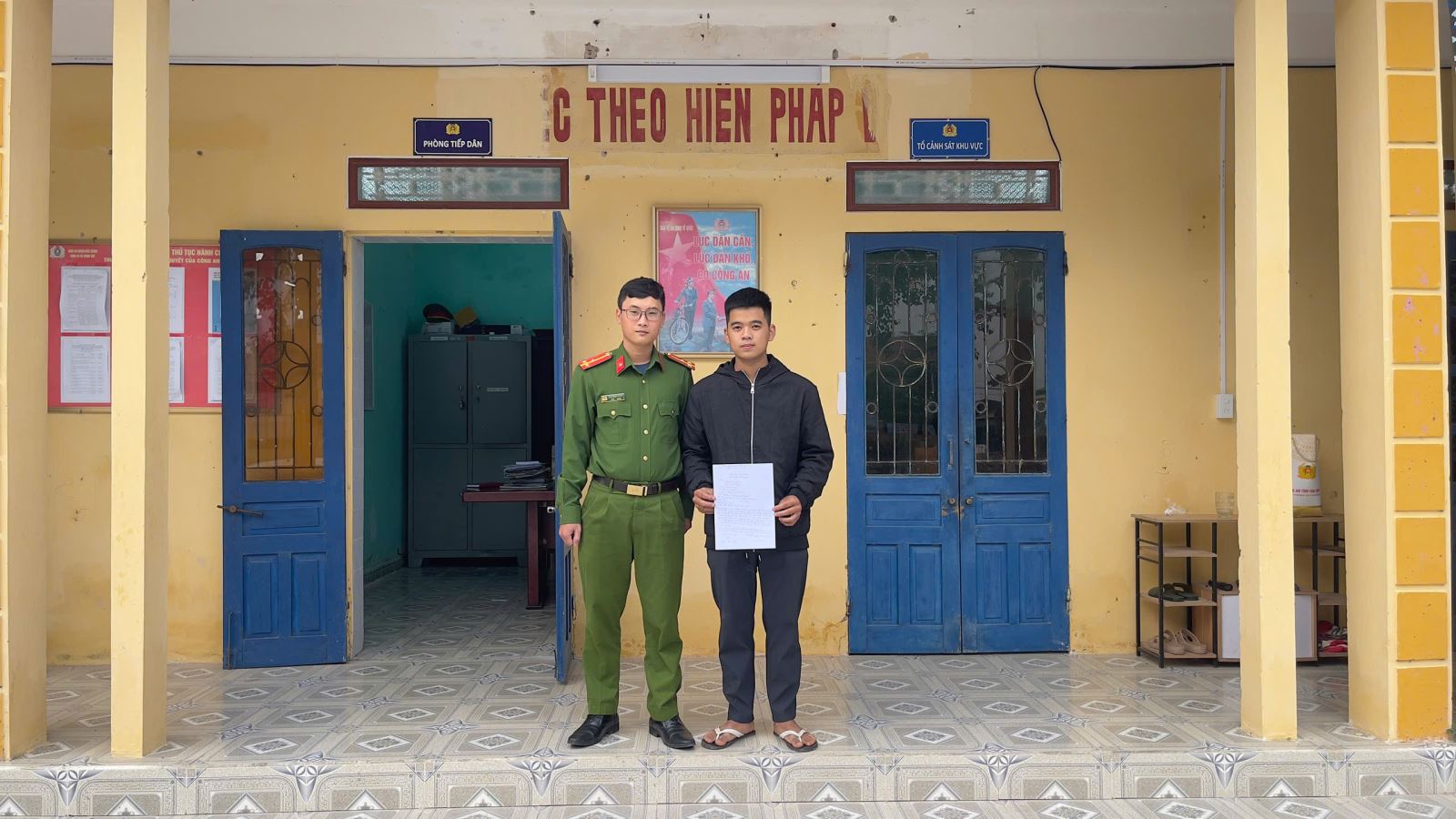 Công dân xã Bình Nguyên viết đơn tình nguyện thực hiện tham gia nghĩa vụ Công an nhân dân