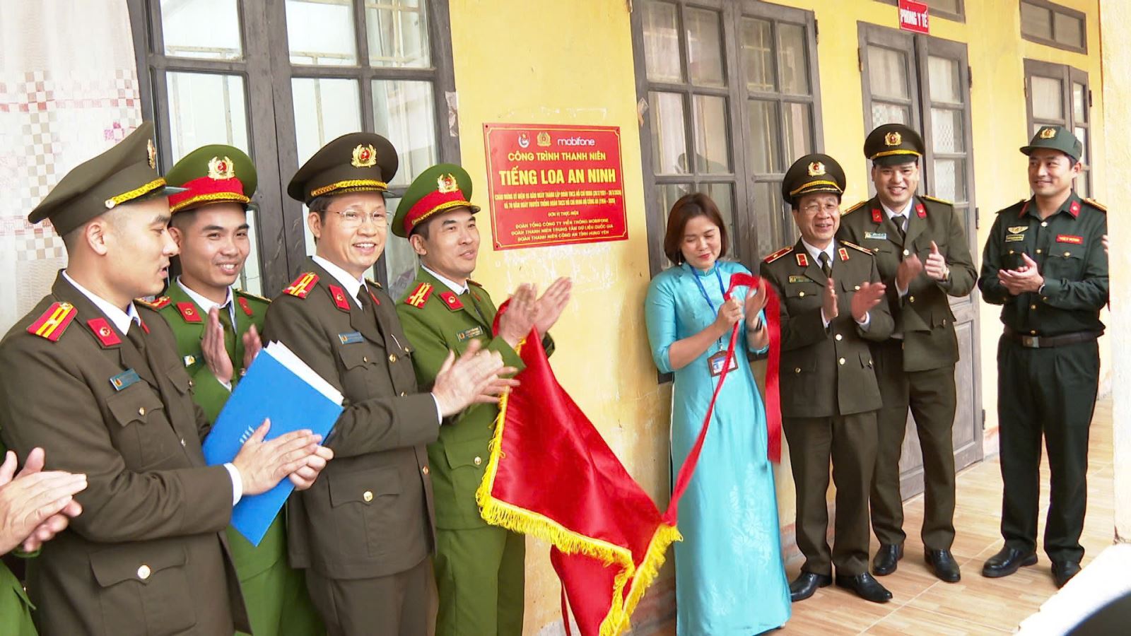 Triển khai 2 Công trình thanh niên “Tiếng loa an ninh” và “Máy tính cho em” tại trường Trung học cơ sở Bãi Sậy