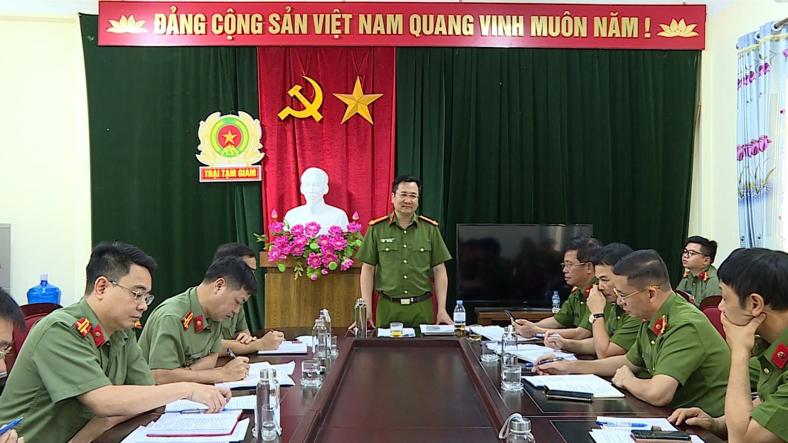 Lãnh đạo Công an tỉnh làm việc với trại tạm giam số 1 Công an tỉnh Hưng Yên