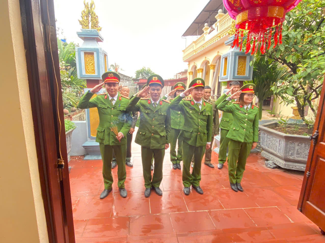 Công an xã Xuân Trúc tổ chức hoạt động tri ân, an sinh xã hội nhân dịp Tết Nguyên đán Bính Ngọ 2026