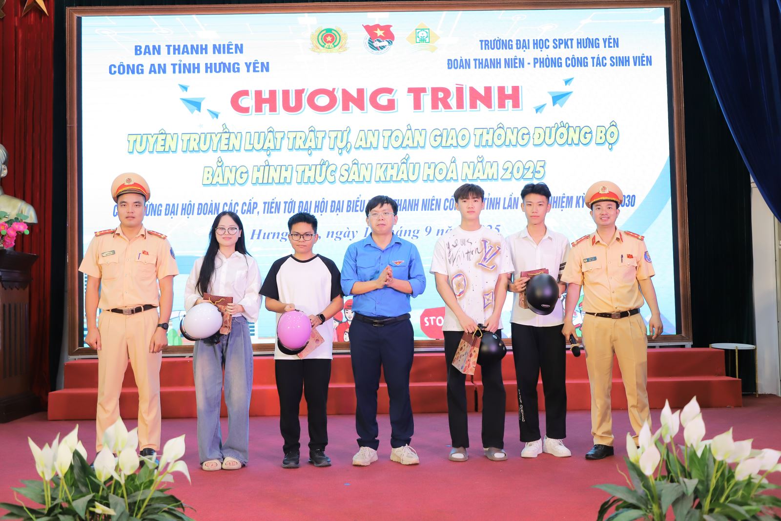 Tuổi trẻ Công an tỉnh Hưng Yên - Cầu nối niềm tin, lan toả giá trị đoàn kết  trong công tác Đoàn ngoài lực lượng