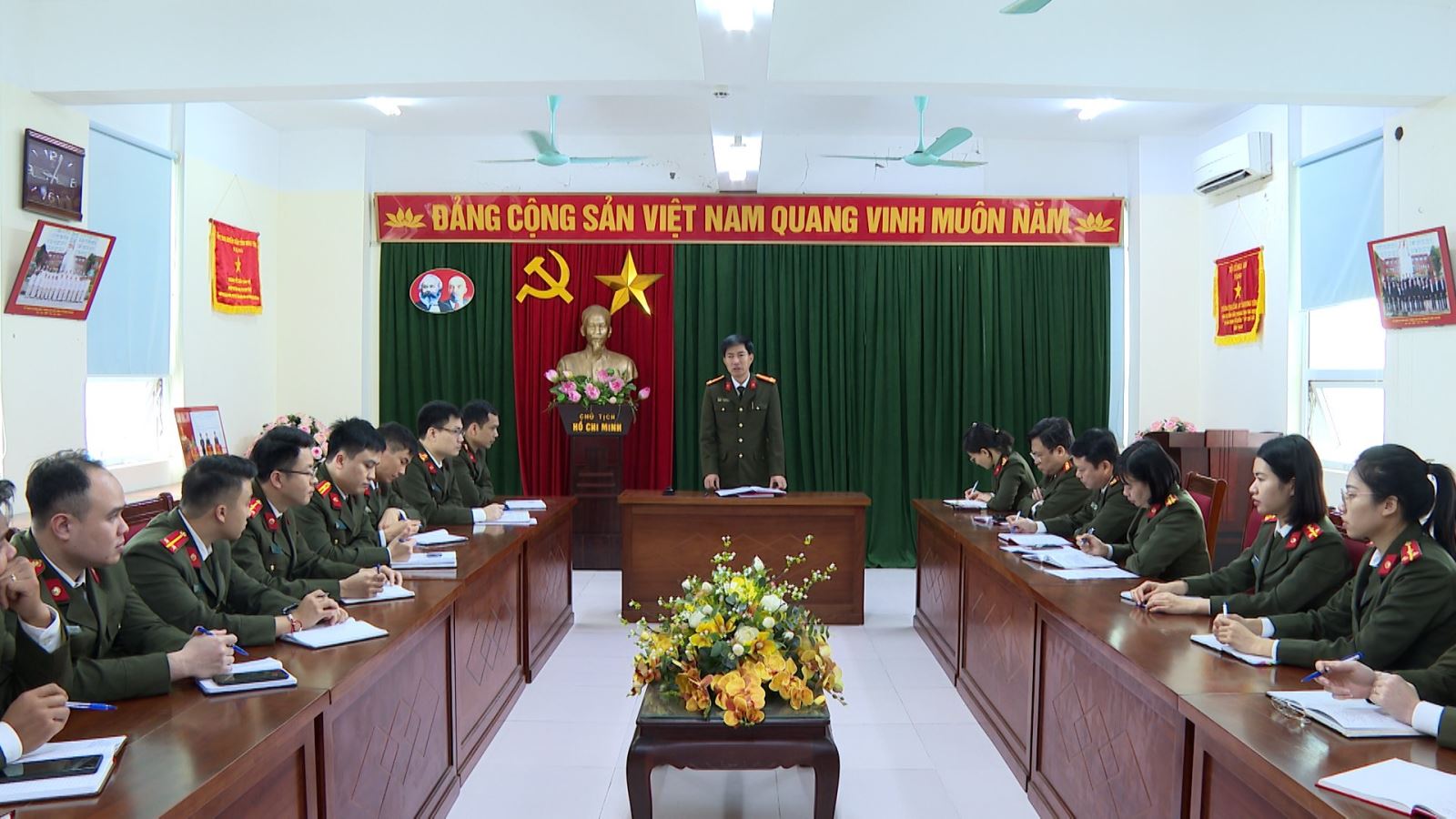 Chi bộ phòng Tổ chức cán bộ:  Làm tốt công tác xây dựng Đảng, xây dựng Chi bộ trong sạch, vững mạnh