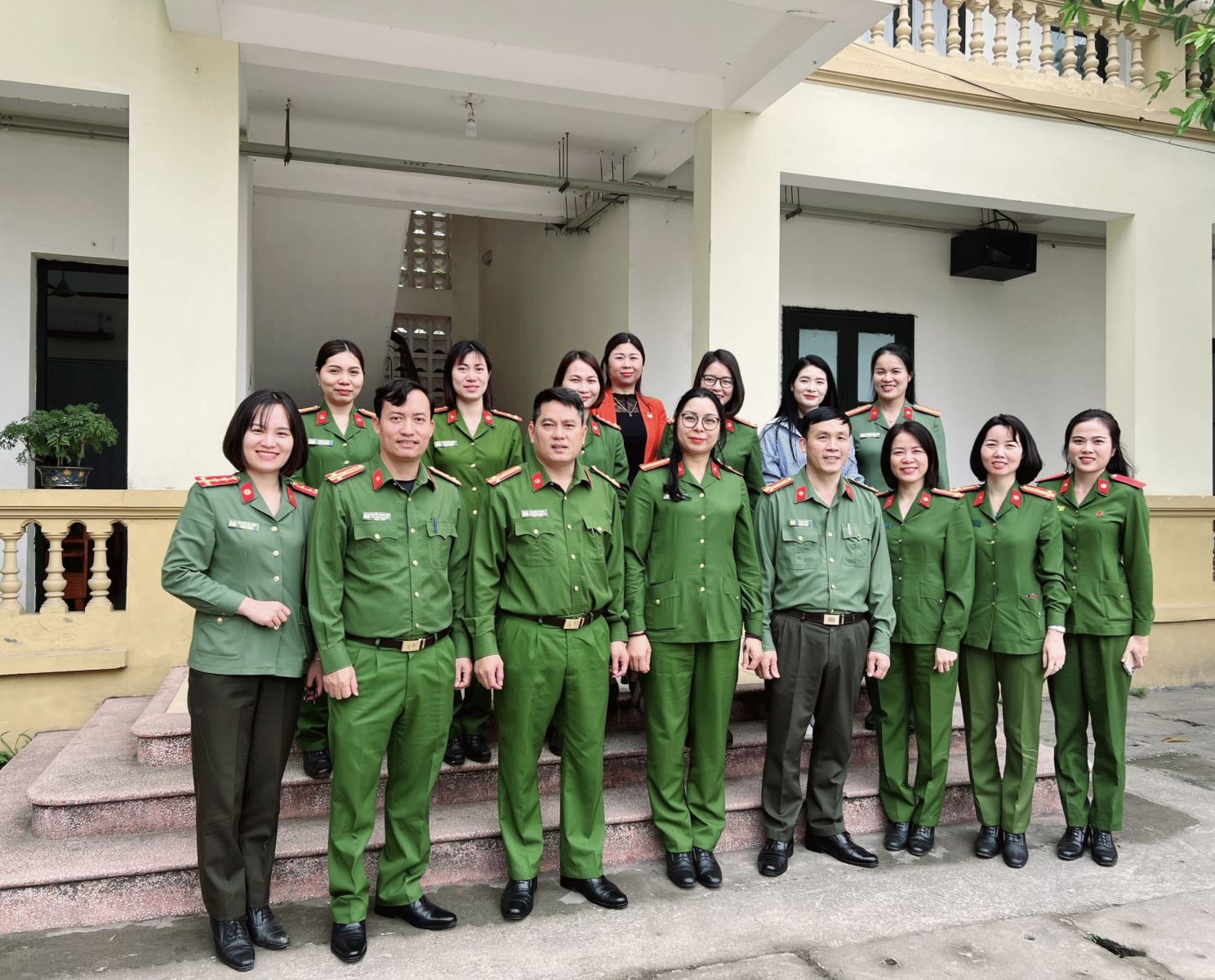 Sinh hoạt chính trị chào mừng kỷ niệm 73 năm ngày hy sinh của Nữ anh hùng liệt sĩ CAND Bùi Thị Cúc (15/5/1950 - 15/5/2023)