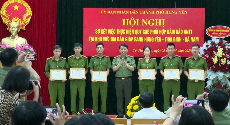 Sơ kết việc thực hiện quy chế phối hợp đảm bảo An ninh trật tự tại khu vực địa bàn giáp ranh Hưng Yên – Thái Bình – Hà Nam