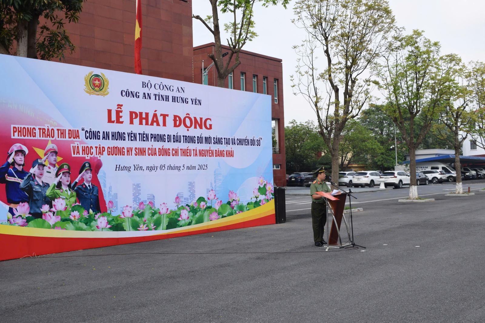 Tuổi trẻ Công an tỉnh thực hiện phong trào thi đua  “Công an Hưng Yên tiên phong đi đầu trong đổi mới sáng tạo và chuyển đổi số” và học tập gương hy sinh của đồng chí Thiếu tá Nguyễn Đăng Khải