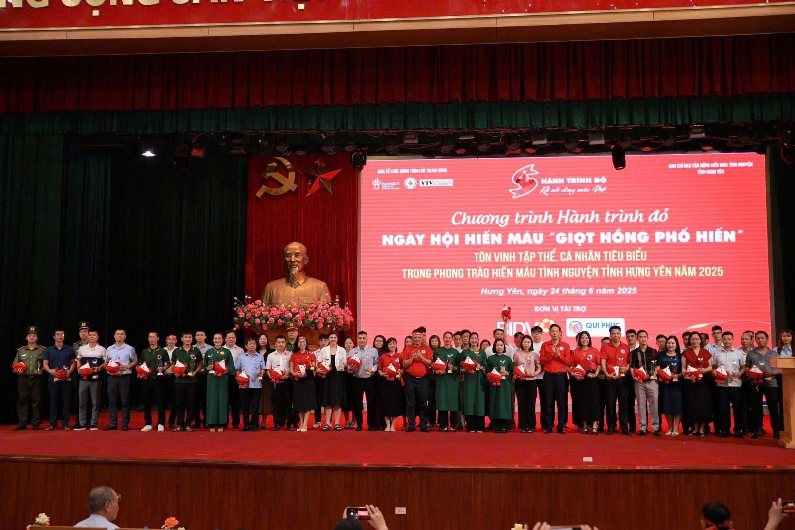 Tuổi trẻ Công an tỉnh tham gia  Ngày hội hiến máu “Giọt hồng Phố Hiến” năm 2025