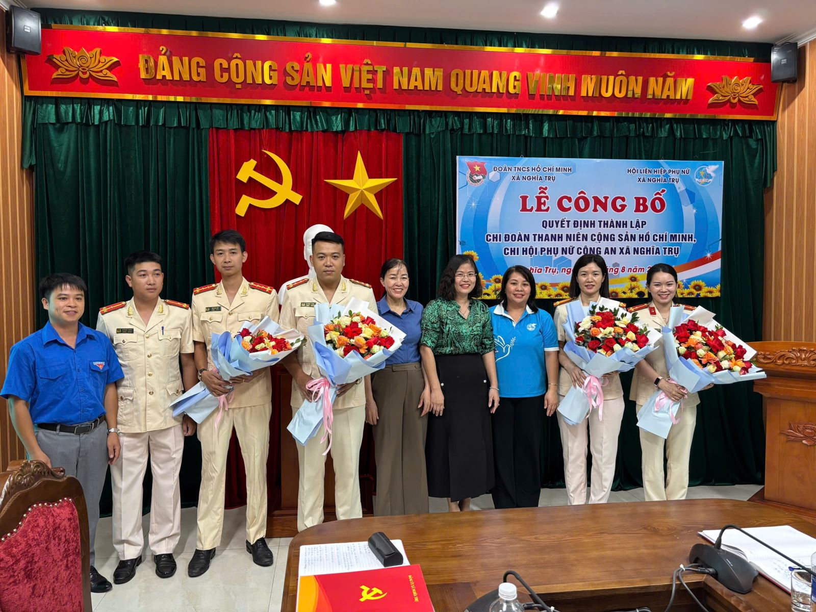 Công an tỉnh Hưng Yên hoàn thành việc thành lập 104 Chi đoàn Thanh niên Công an xã, phường