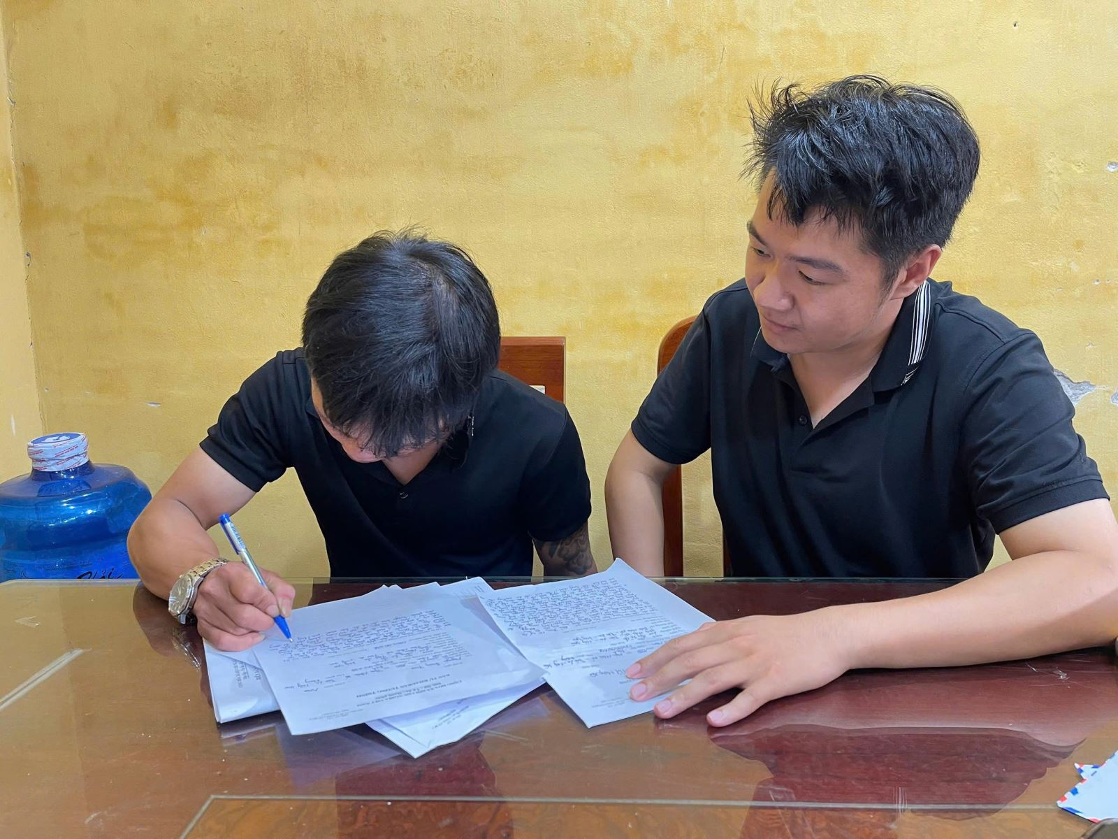 Công an xã Lê Quý Đôn bắt giữ 01 đối tượng có hành vi tàng trữ trái phép chất ma túy