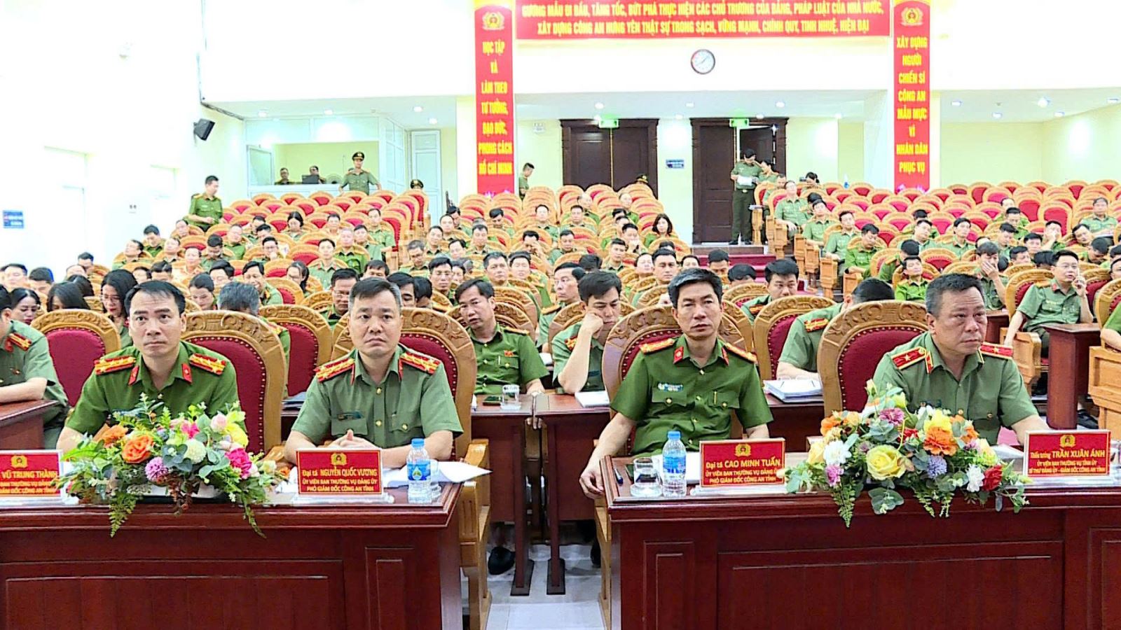 Hội nghị toàn quốc quán triệt, triển khai thực hiện các Nghị quyết của Bộ Chính trị