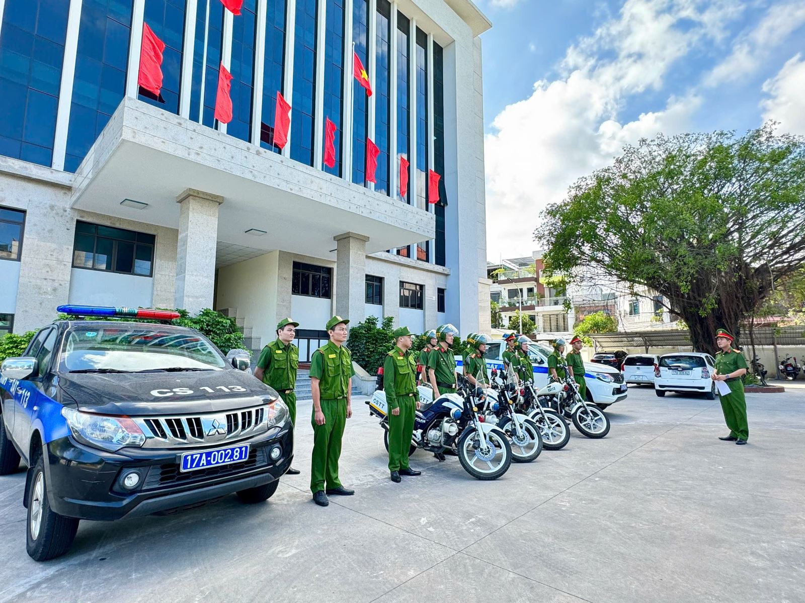 Phòng Cảnh sát quản lý hành chính về trật tự xã hội tổ chức nhiều hoạt động bảo đảm an ninh, trật tự bảo vệ Đại hội Đại biểu Đảng bộ tỉnh