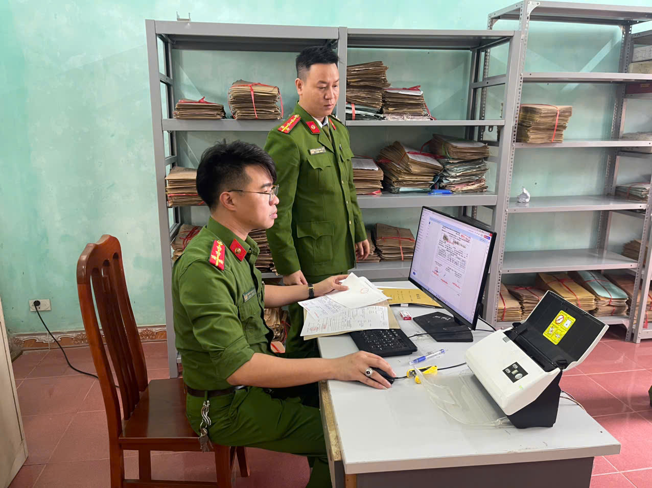 Công an xã Hồng Vũ quyết liệt 