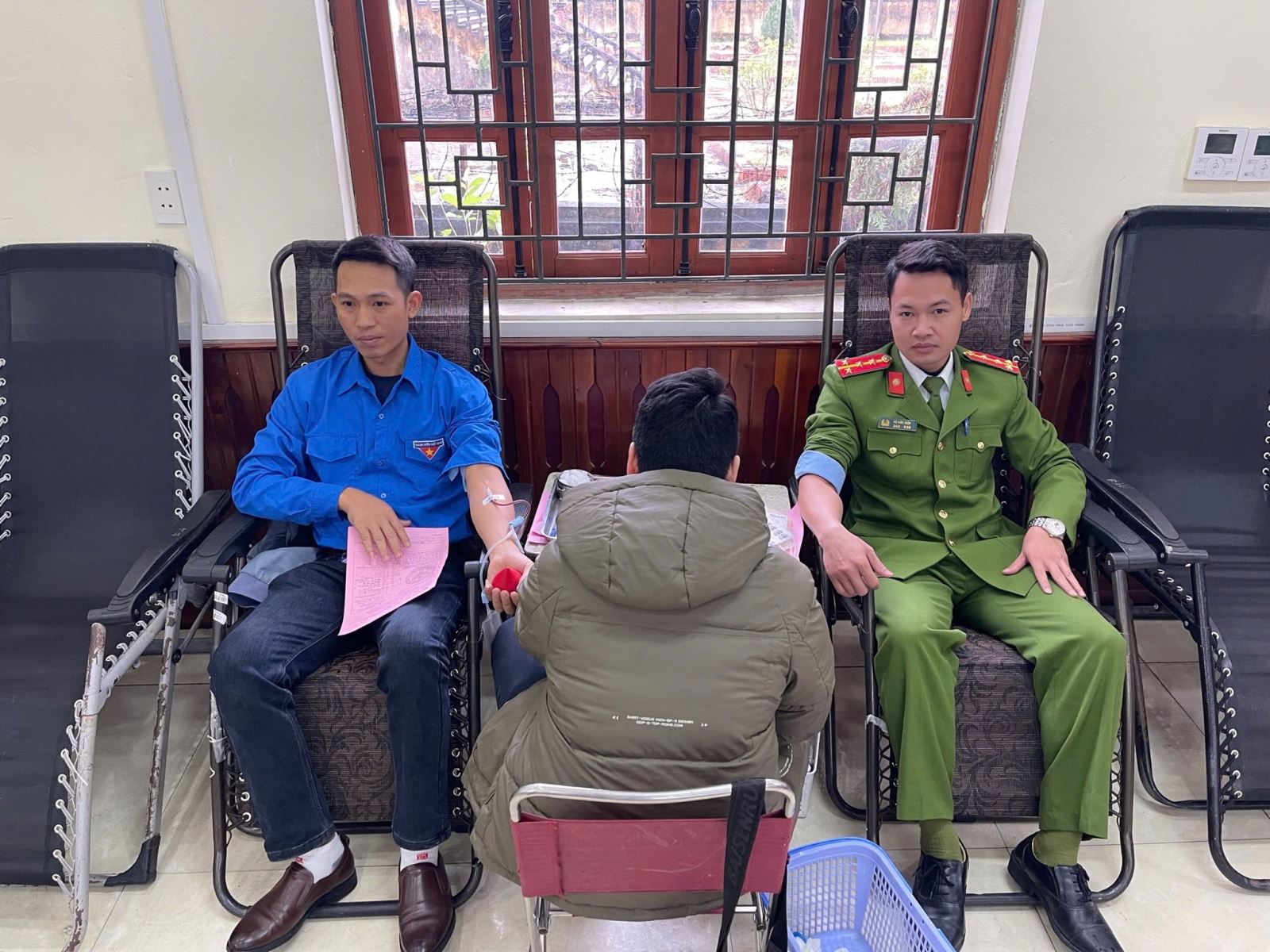 Công an xã Nguyễn Trãi tích cực tham gia hiến máu tình nguyện - Lan tỏa nghĩa cử cao đẹp