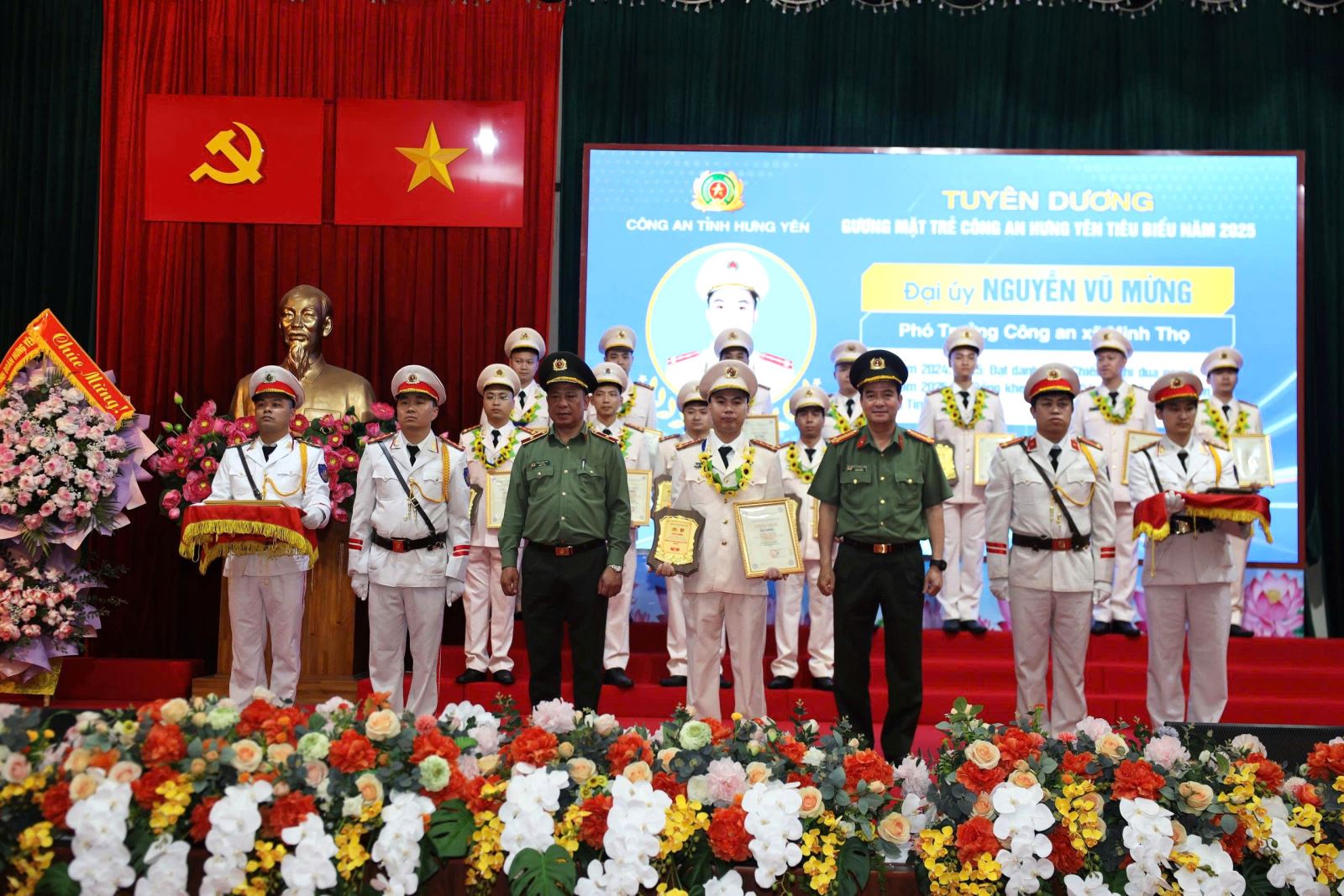 Đại uý Nguyễn Vũ Mừng - chủ động, quyết liệt trong tham mưu, giữ vững an ninh trật tự từ cơ sở