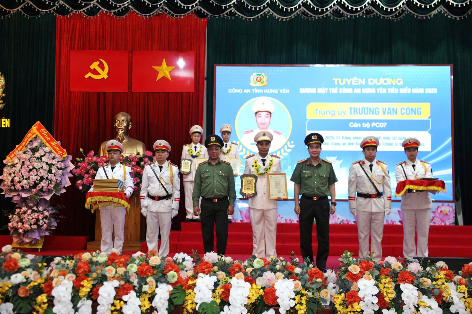 Trung úy Trương Văn Công - tiêu biểu trong công tác phòng cháy, chữa cháy và lan tỏa hiệu quả công tác tuyên truyền pháp luật đến Nhân dân