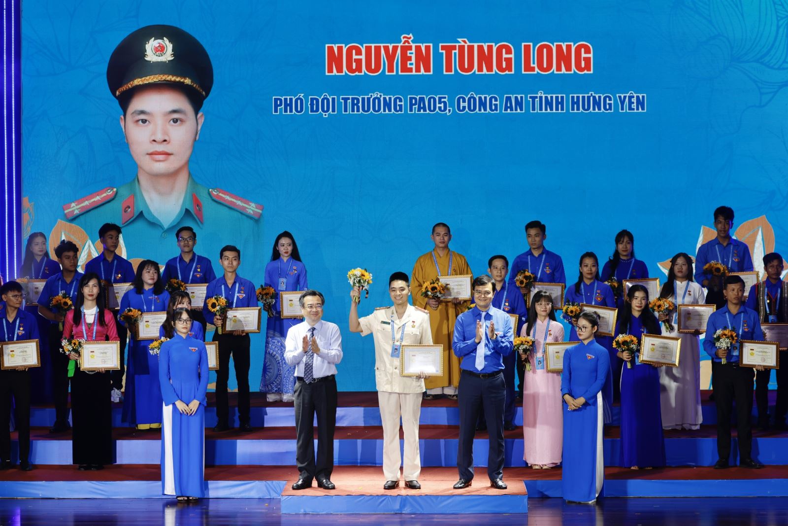 Đại úy Nguyễn Tùng Long: Gương mặt trẻ Công an Hưng Yên tiêu biểu với những sáng kiến số vì Nhân dân