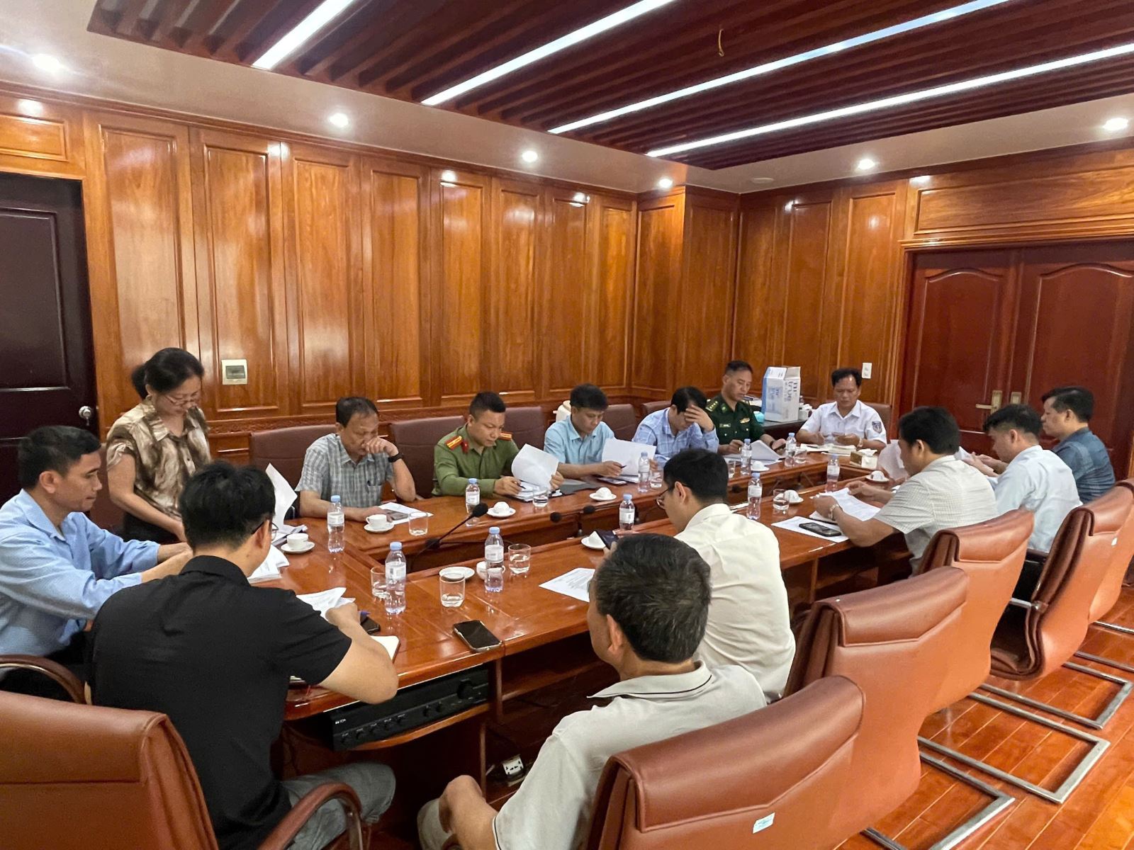 Lực lượng An ninh kinh tế tham gia kiểm tra, hướng dẫn việc chấp hành pháp luật về quản lý tài nguyên môi trường biển 