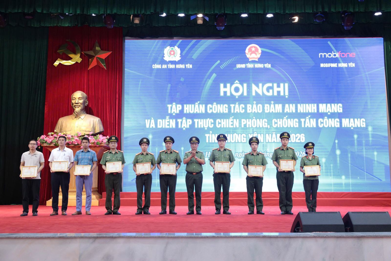 Bế mạc chương trình tập huấn công tác bảo đảm an ninh mạng và diễn tập phòng, chống tấn công mạng trên địa bàn tỉnh Hưng Yên năm 2026