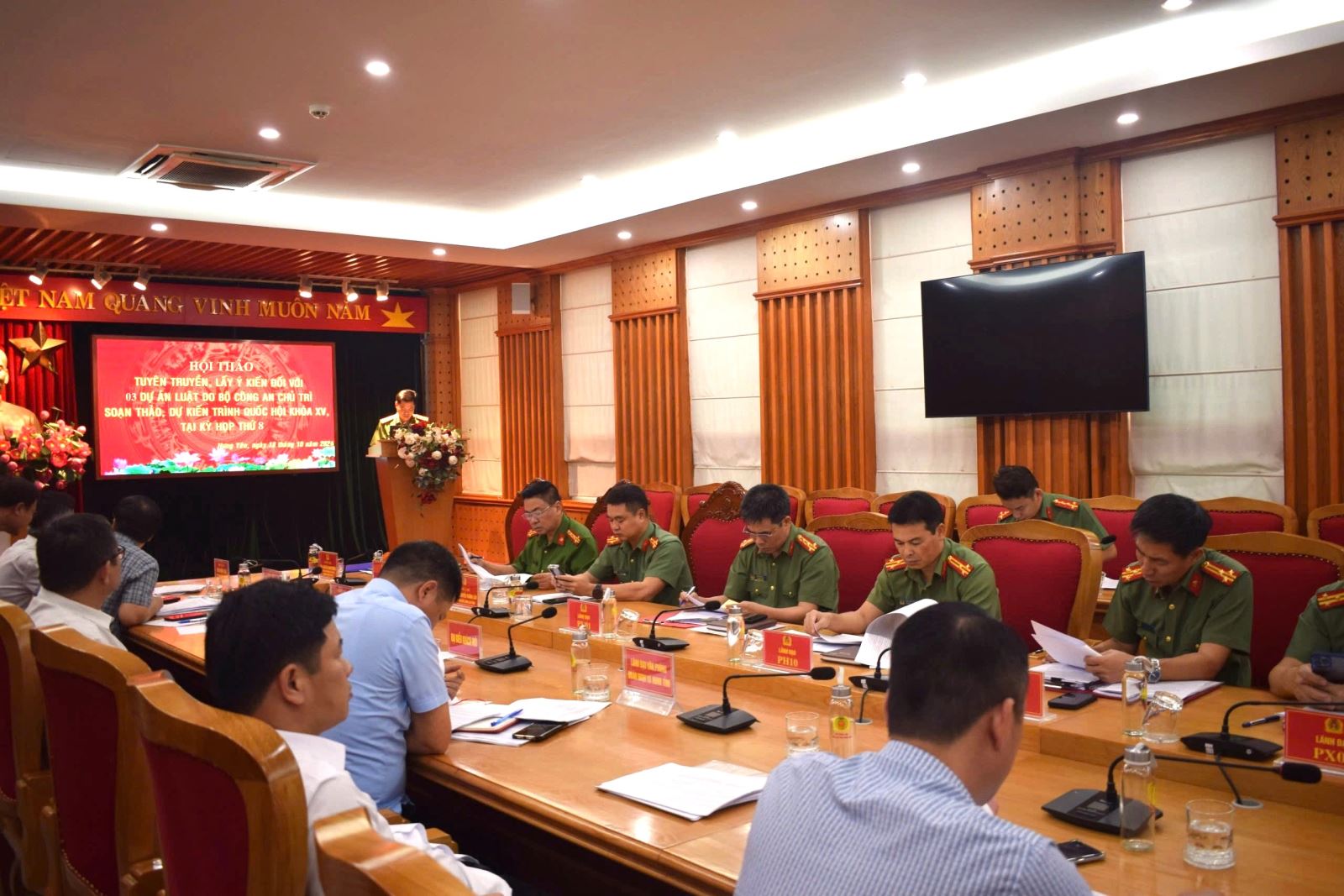 Công an tỉnh Hưng Yên lấy ý kiến đóng góp đối với 3 dự án luật do Bộ Công an chủ trì soạn thảo