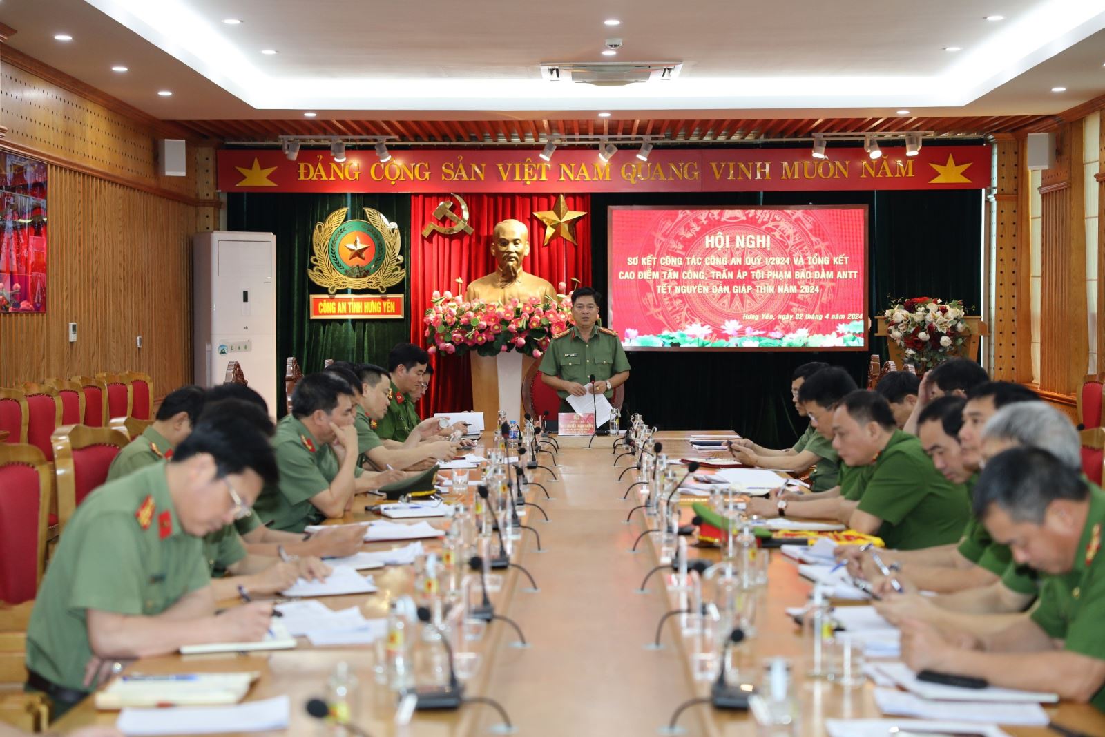 Công an tỉnh Hưng Yên sơ kết công tác công an Quý I và tổng kết cao điểm tấn công, trấn áp tội phạm, bảo đảm an ninh, trật tự Tết Nguyên đán Giáp Thìn 2024