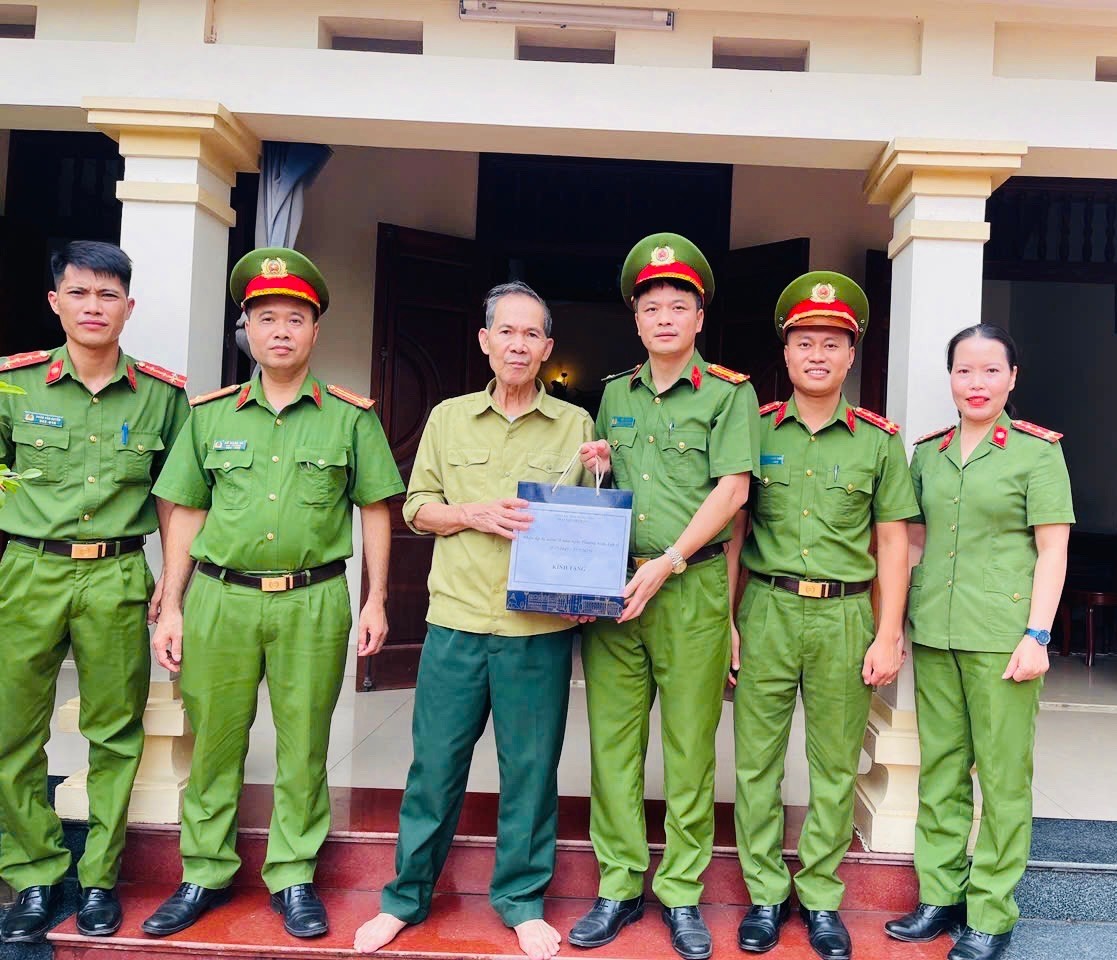 Trại tạm giam số 1 tổ chức hoạt động kỷ niệm 78 năm ngày Thương binh – Liệt sĩ (27/7/1947 – 27/7/2025)