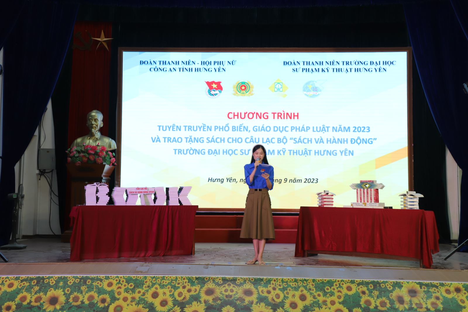 ĐOÀN THANH NIÊN - HỘI PHỤ NỮ CÔNG AN TỈNH: Tổ chức Chương trình tuyên truyền phổ biến, giáo dục pháp luật năm 2023 và trao tặng sách cho Câu lạc bộ “Sách và hành động” Trường Đại học SPKT Hưng Yên 