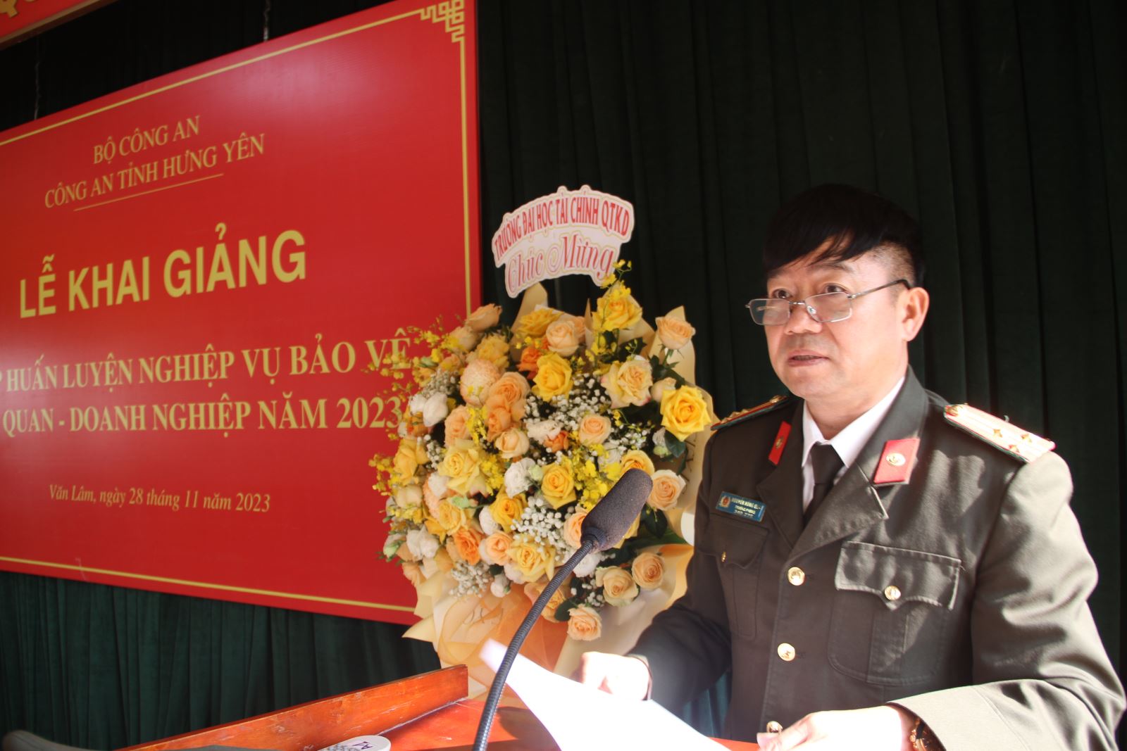 Công an tỉnh:  Khai giảng lớp huấn luyện nghiệp vụ cho  lực lượng bảo vệ cơ quan, doanh nghiệp năm 2023