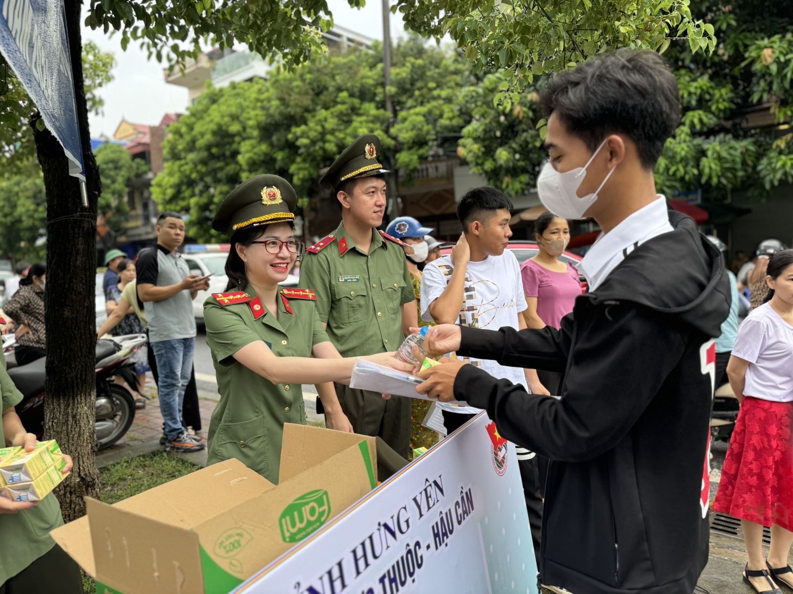 Hàng trăm đoàn viên thanh niên Công an tham gia tiếp sức mùa thi năm 2024