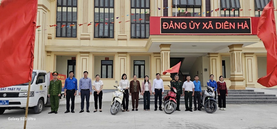 Công an xã Diên Hà phối hợp các ban, ngành, đoàn thể tổ chức tuyên truyền lưu động về công tác bầu cử đại biểu Quốc hội khóa XVI và đại biểu Hội đồng nhân dân các cấp nhiệm kỳ 2026-2031